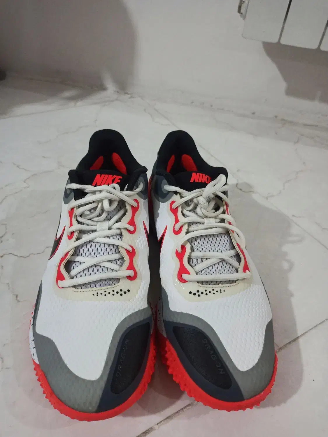 کتونی نایک اورجینال|کیف، کفش، کمربند|ری, شهادت|دیوار