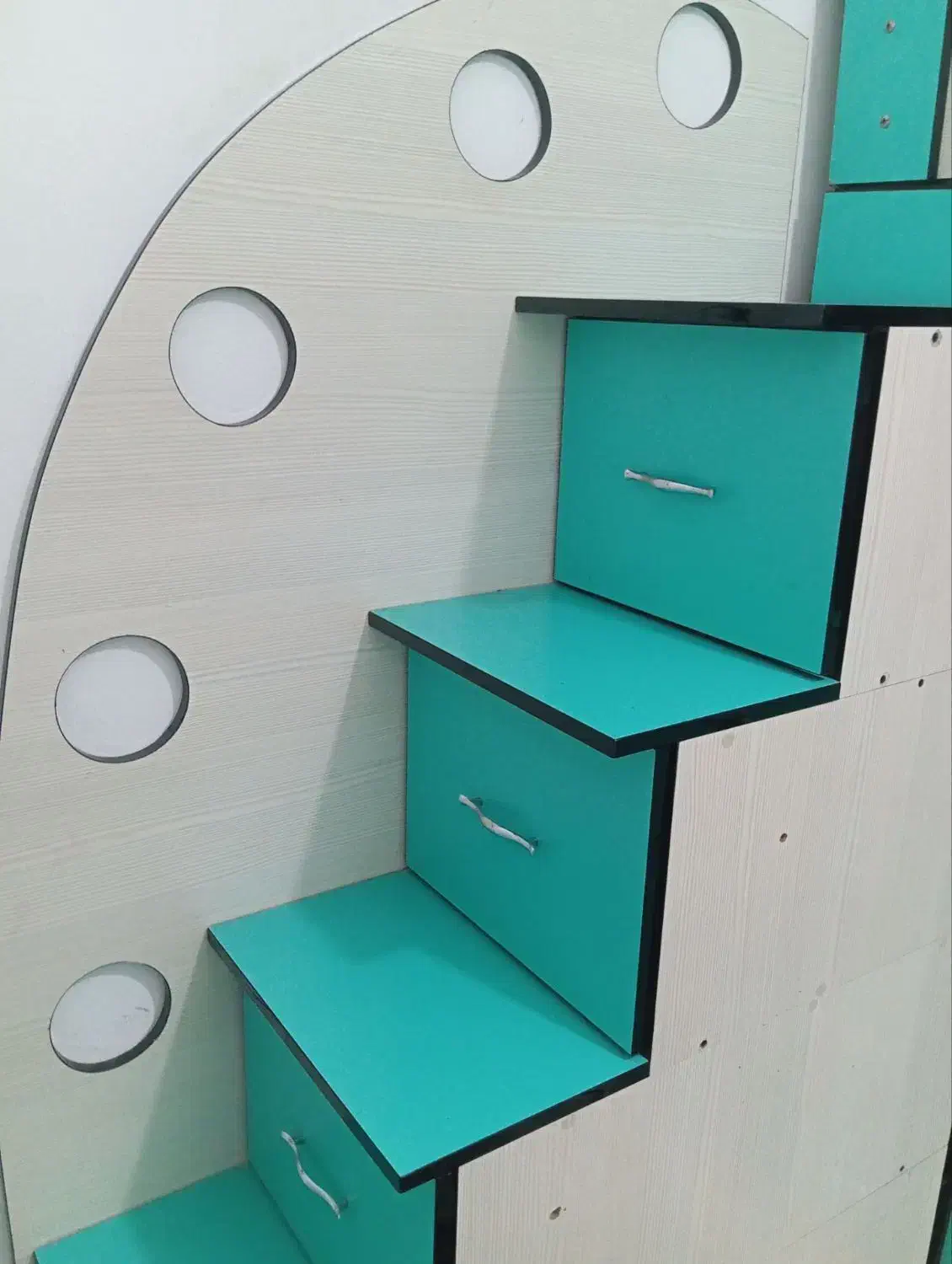 تخت کمد دار|تخت و سرویس خواب|باغستان, |دیوار