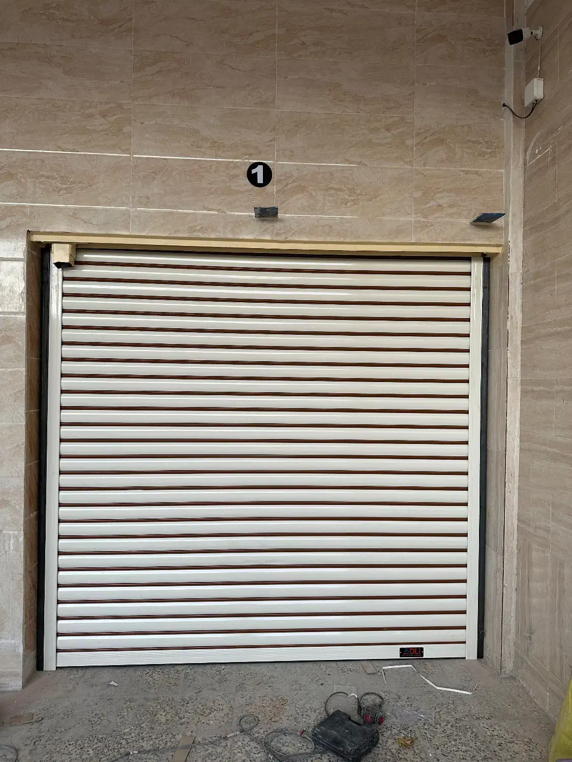 درب کرکره درب اتوماتیک و شیشه سکوریت|خدمات پیشه و مهارت|خرمآباد, |دیوار