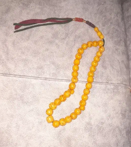 تسبیح سندلوس بودار قدیمی کهنه یاغبالی|کلکسیون اشیاء عتیقه|قهدریجان, |دیوار