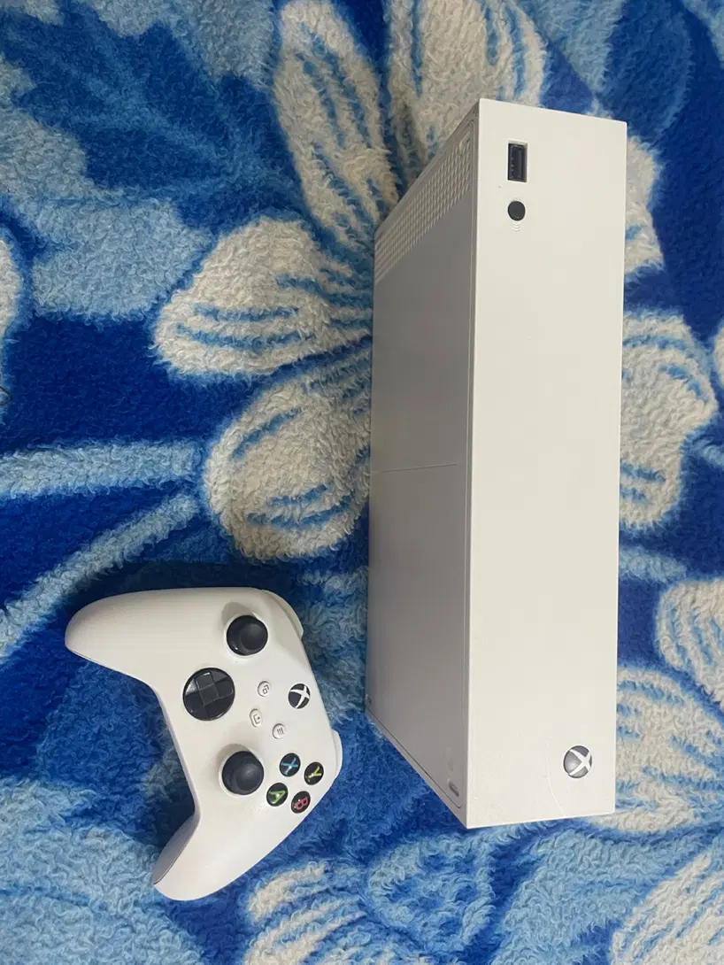 xbox series s|کنسول، بازی ویدئویی و آنلاین|شیراز, شهرک والفجر|دیوار