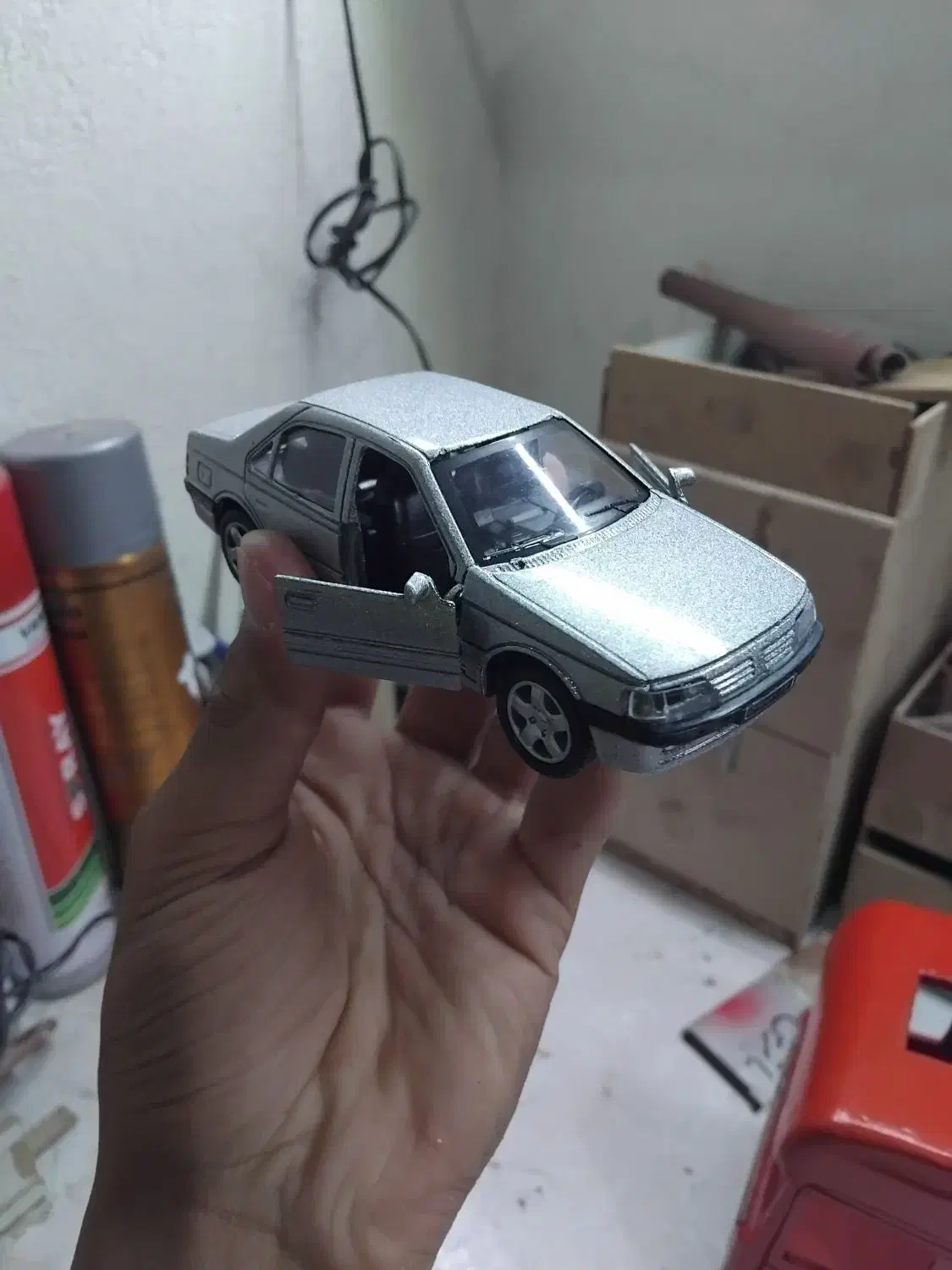 ماکت پژو ۴۰۵ (رنگ نقره ای) مقیاس کوچک|اسباب‌‌بازی|گمیشان, |دیوار