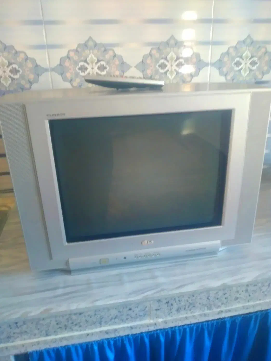 تلوزیون ۲۱ ال جی|تلویزیون و پروژکتور|آق قلا, |دیوار