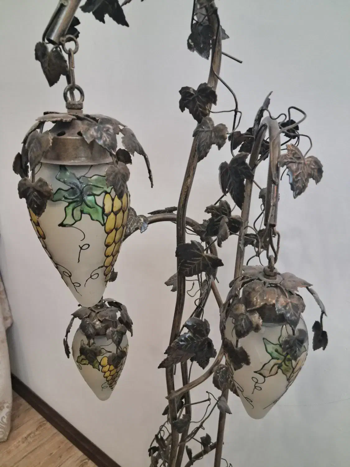 آباژورخوشه انگوروتابلوچوبی|چراغ خواب و آباژور|قدس, شهر‌قدس|دیوار