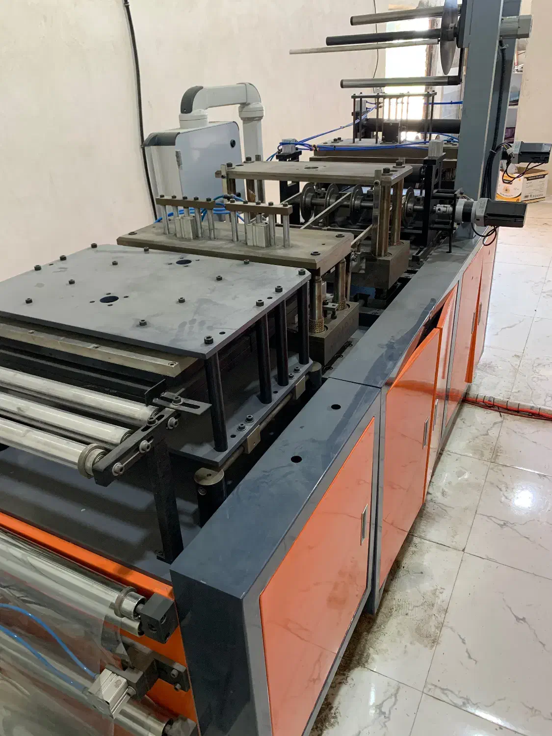 دستگاه ظروف یکبارمصرف|ماشینآلات صنعتی|شهریار, شهرک وائین|دیوار