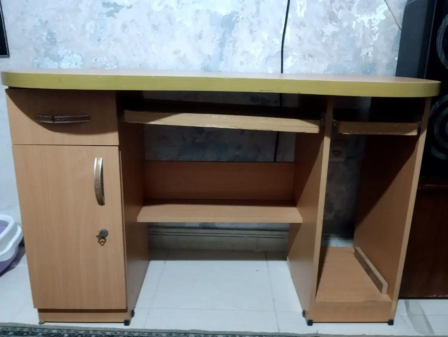 میز|میز تحریر و کامپیوتر|کرمانشاه, |دیوار