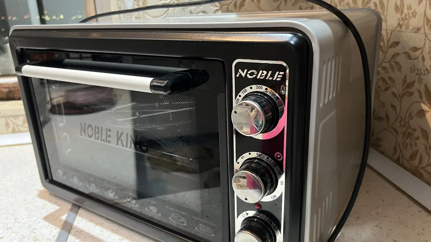 یک دستگاه توستر مارک نوبل کینگ چند کاره|اجاق گاز و لوازم برقی پخت‌وپز|اسلام‌شهر, شهرک قائمیه|دیوار