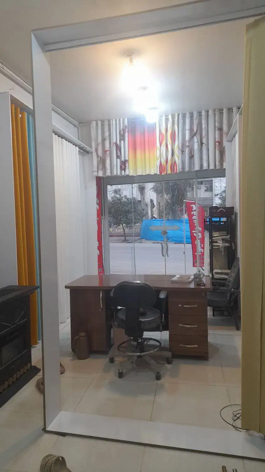 میز اداری نو|مبلمان اداری|علی‌آباد کتول, |دیوار