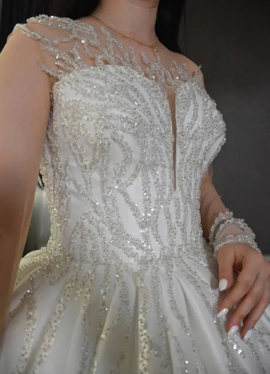 لباس عروس|لباس|رشت, امین الضرب|دیوار