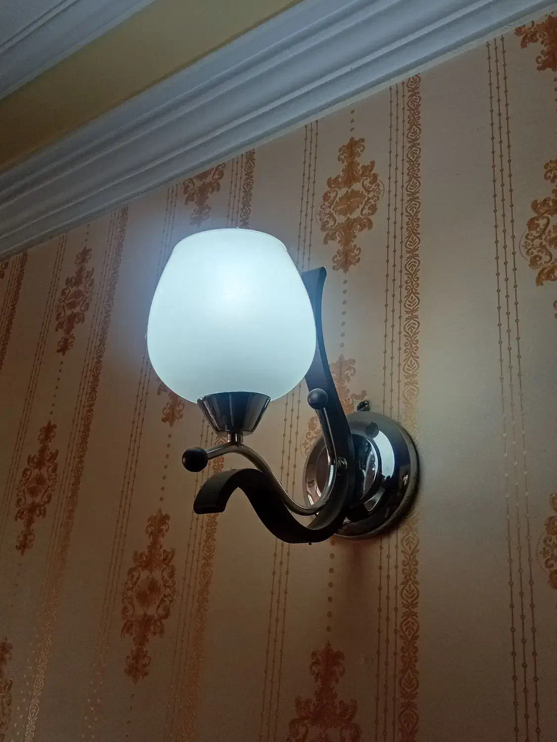 سه عدد لوستر چوبی و دیوار کوب|لوستر و چراغ آویز|تهران, هفت چنار|دیوار