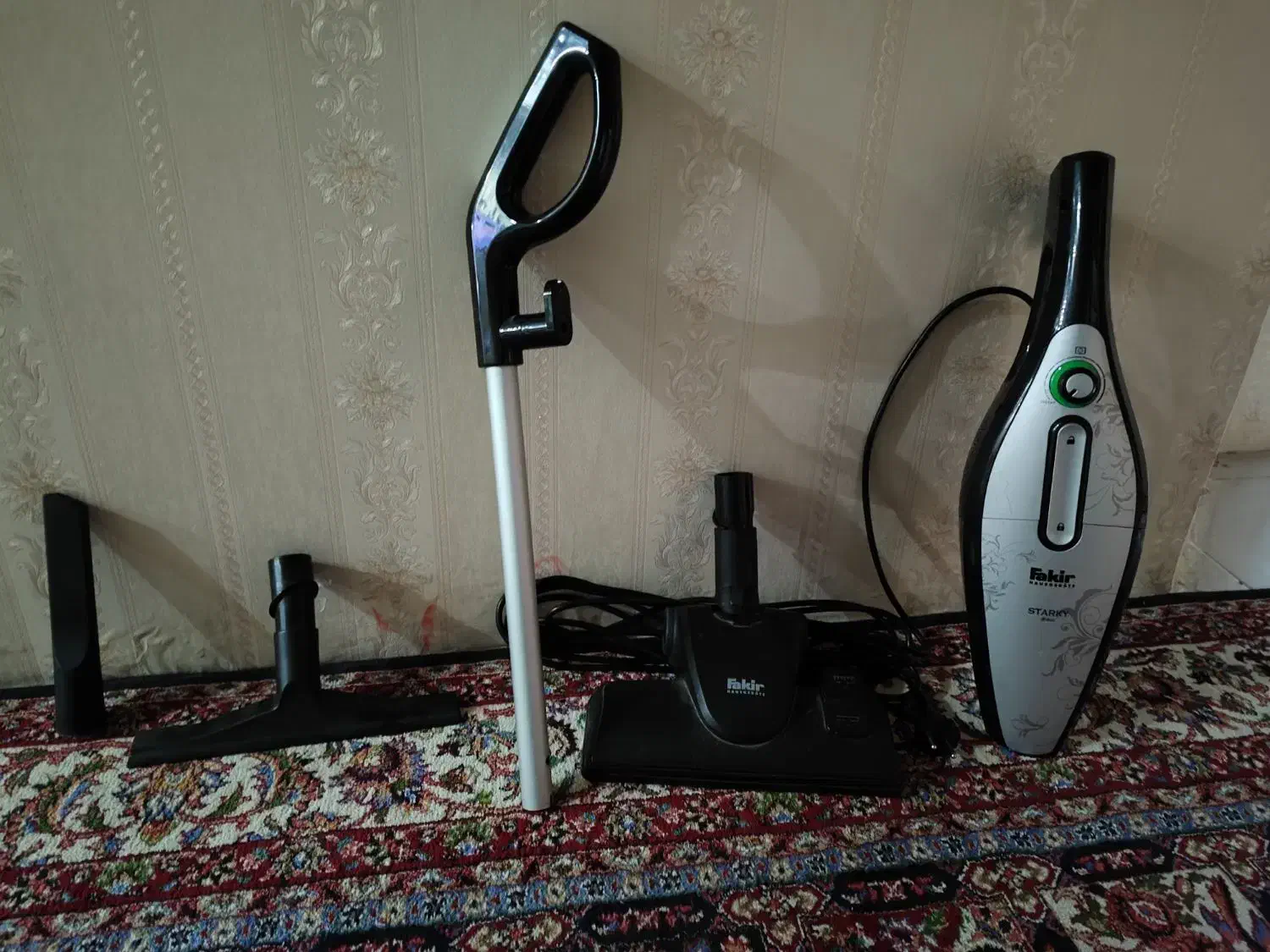 جارو عصایی ترک|جاروبرقی، جارو شارژی، بخارشو|شاهینشهر, مخابرات (شهید بهشتی)|دیوار