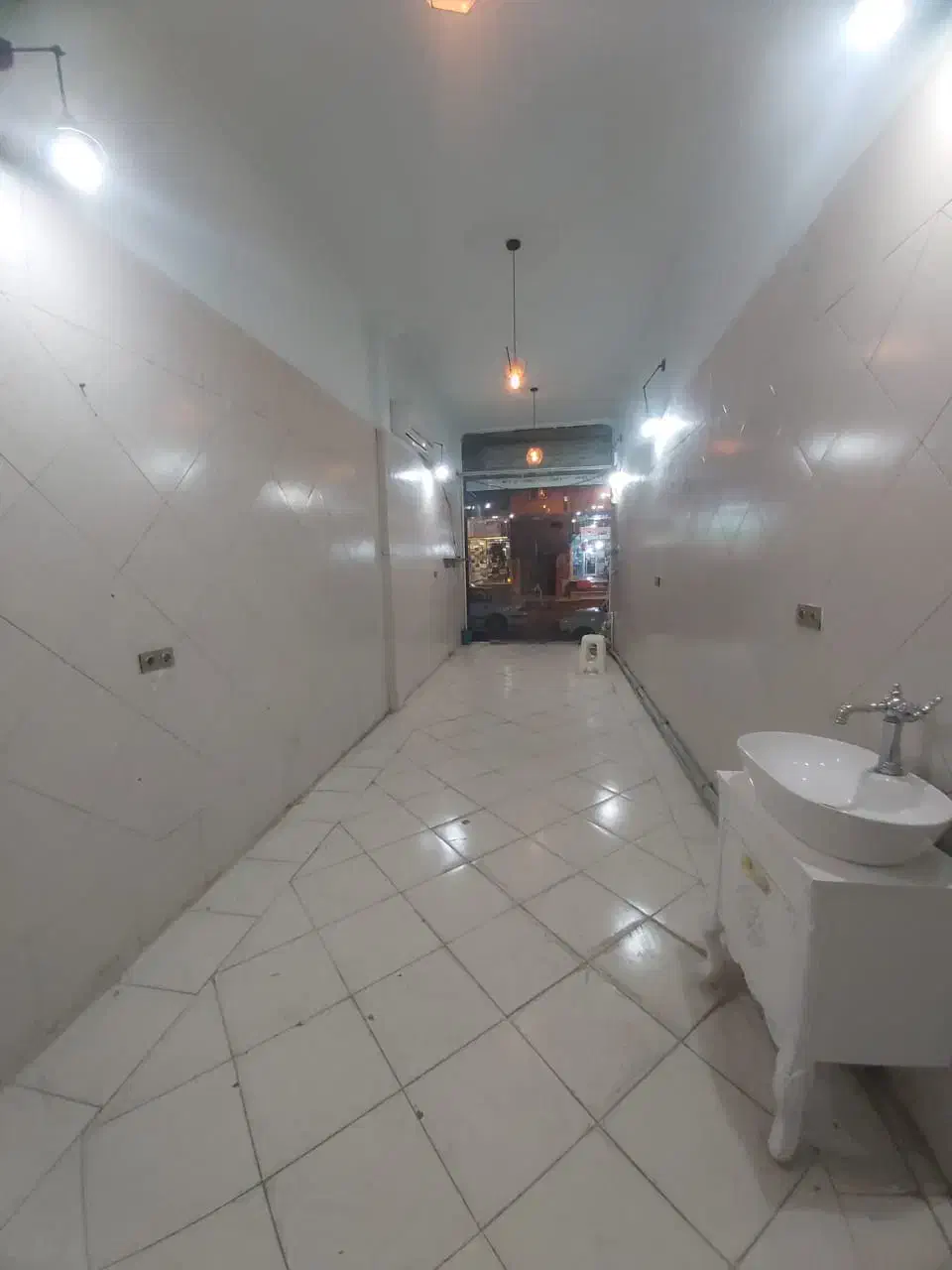 مغازه پاخور عالی لوکیشن بر خیابون پشت شهرداری|اجارهٔ مغازه و غرفه|پاکدشت, پاکدشت (مامازند)|دیوار