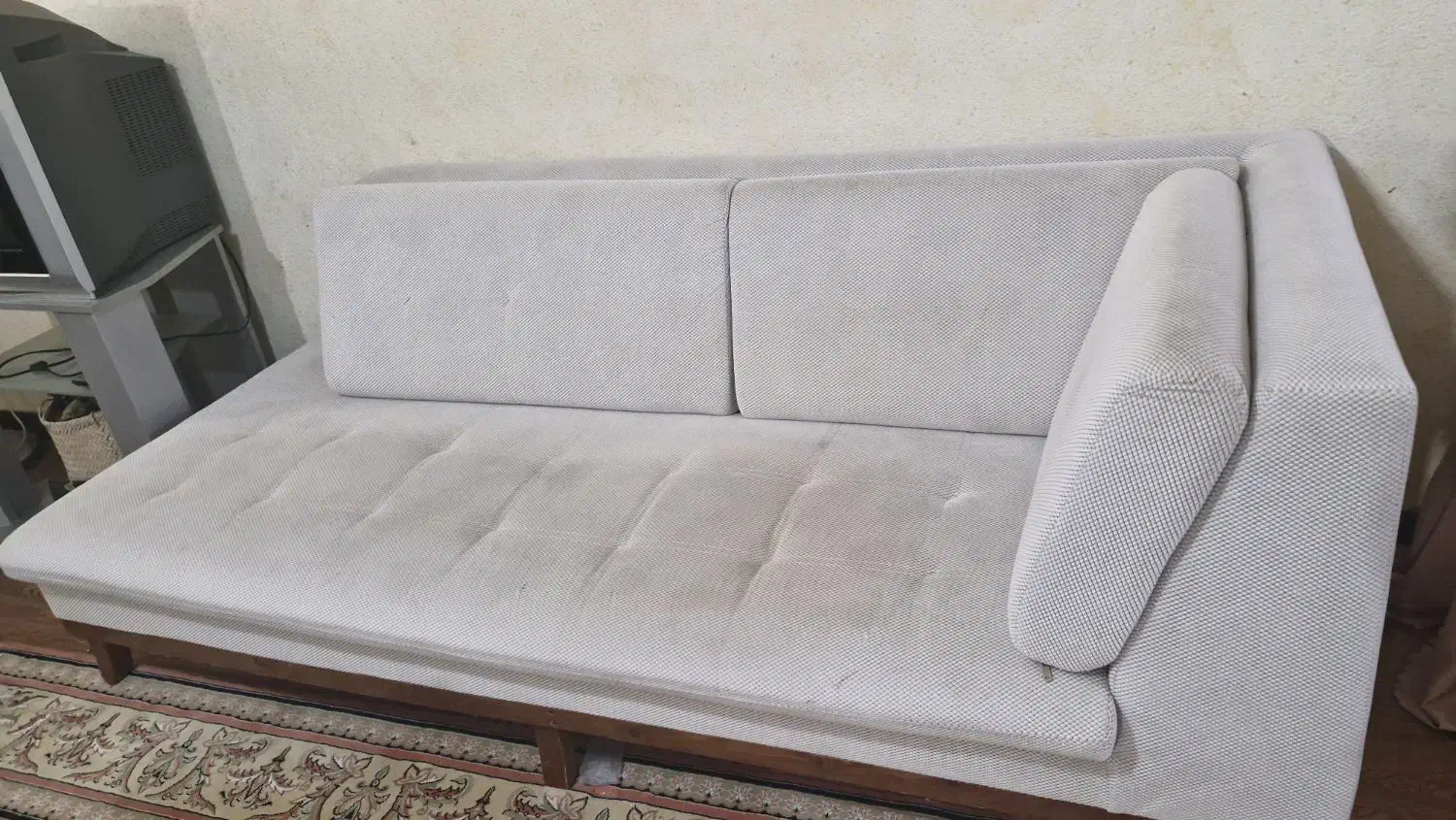 نشیمن سه نفره به دلیل کمبود جا زیر قیمت|صندلی و نیمکت|بندرعباس, |دیوار