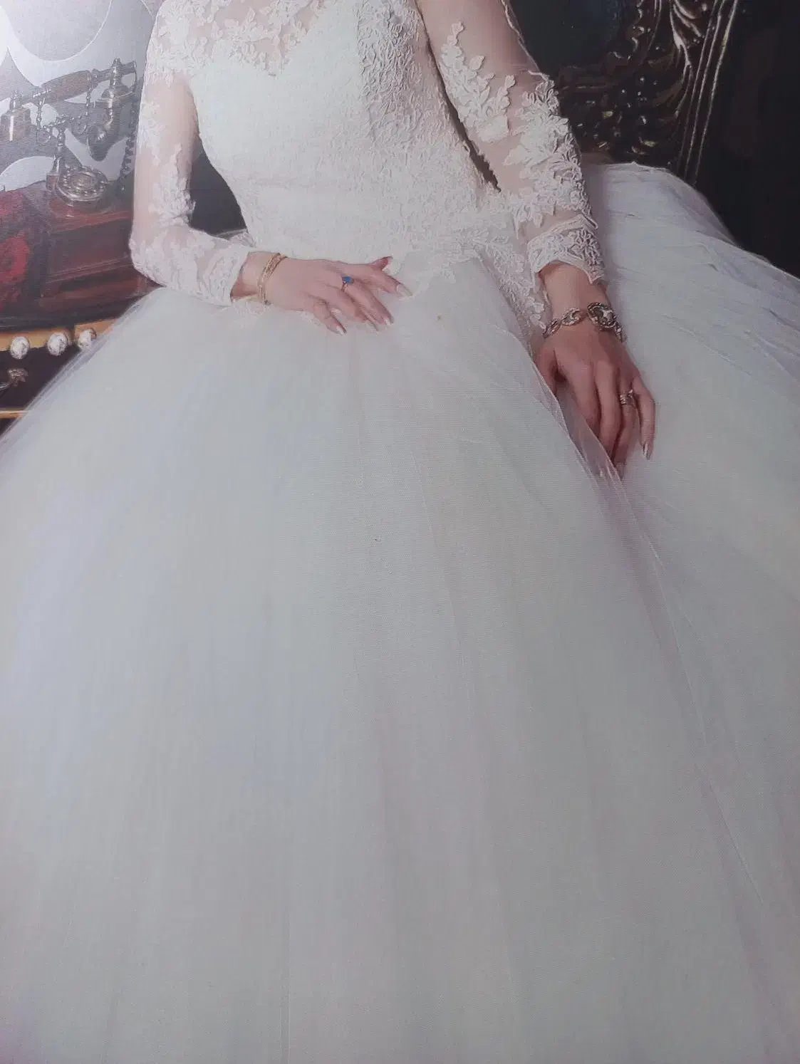 لباس عروس|لباس|قائم‌شهر, |دیوار