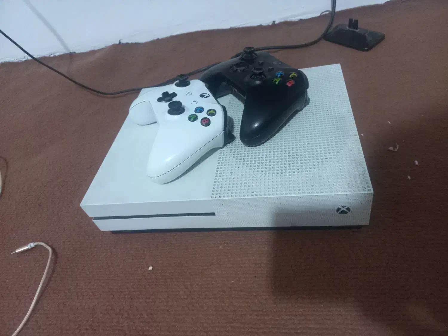 xbox one s  دو دسته|کنسول، بازی ویدئویی و آنلاین|گنبد کاووس, |دیوار