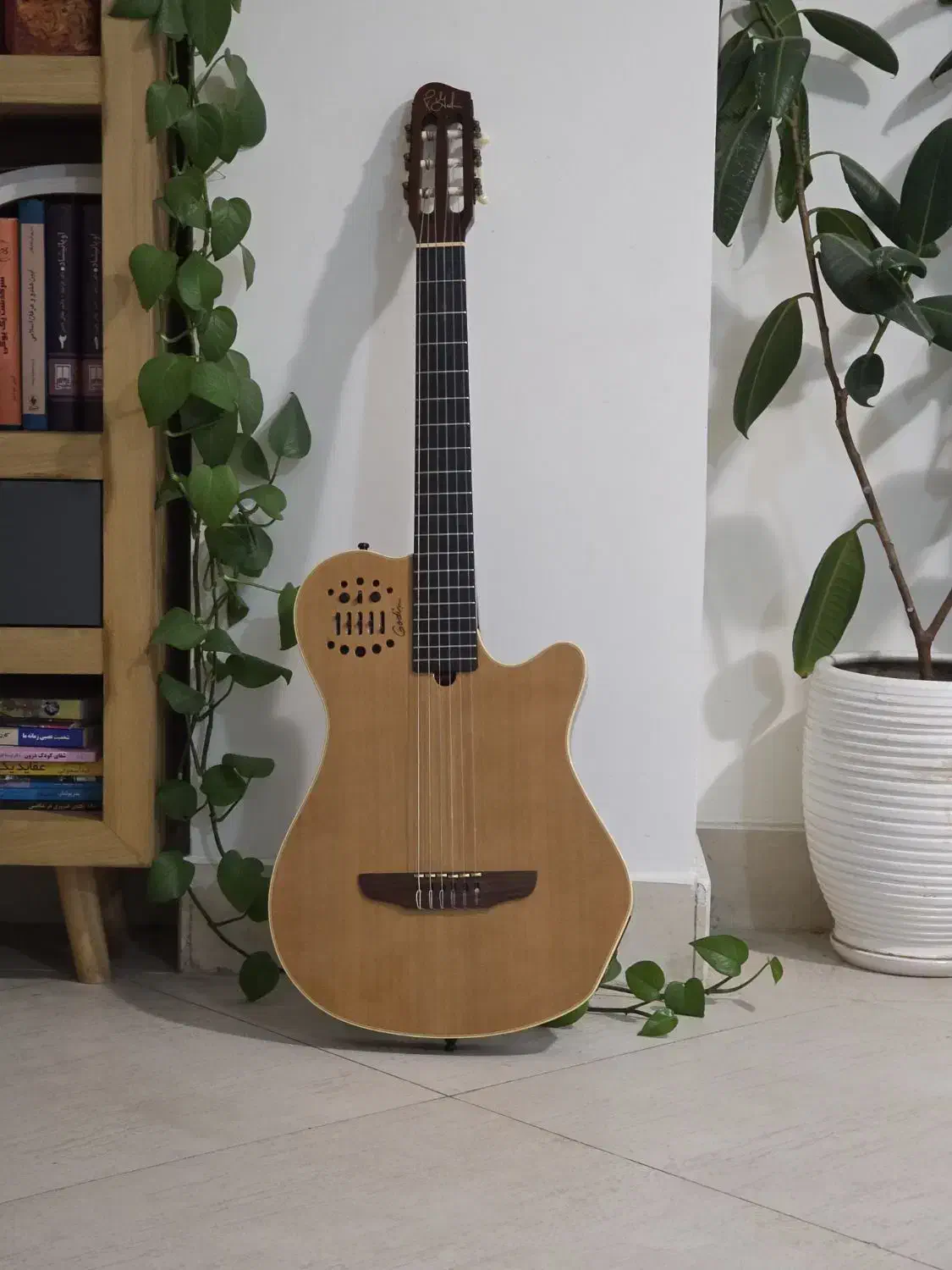 Godin Multiac Grand Concert SA گودین|گیتار، بیس، امپلیفایر|شیراز, خلیلی|دیوار