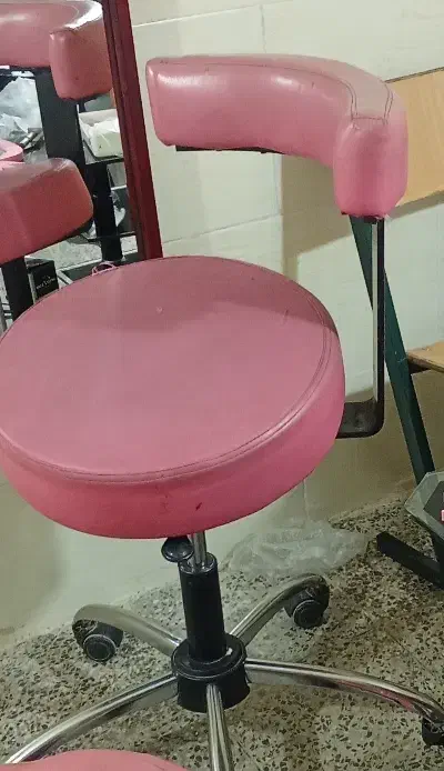 صندلی|صندلی و نیمکت|خرم‌آباد, |دیوار