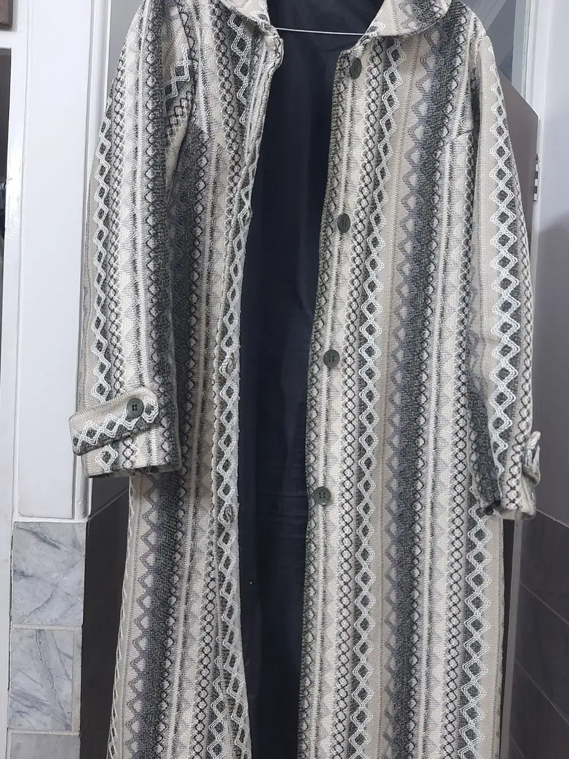 پالتو زنانه سایز تقریبا ۴۲تا۴۶ درحد نو|لباس|حمیدیا, |دیوار