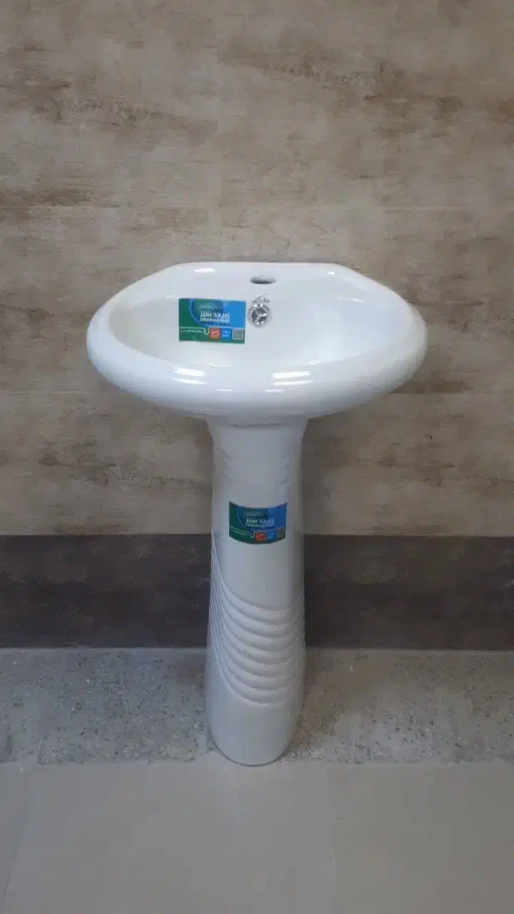 استخدام حسابدارآشنابه سپیدار کارخانه چینی بهداشتی|استخدام مالی، حسابداری، حقوقی|لالجین, |دیوار