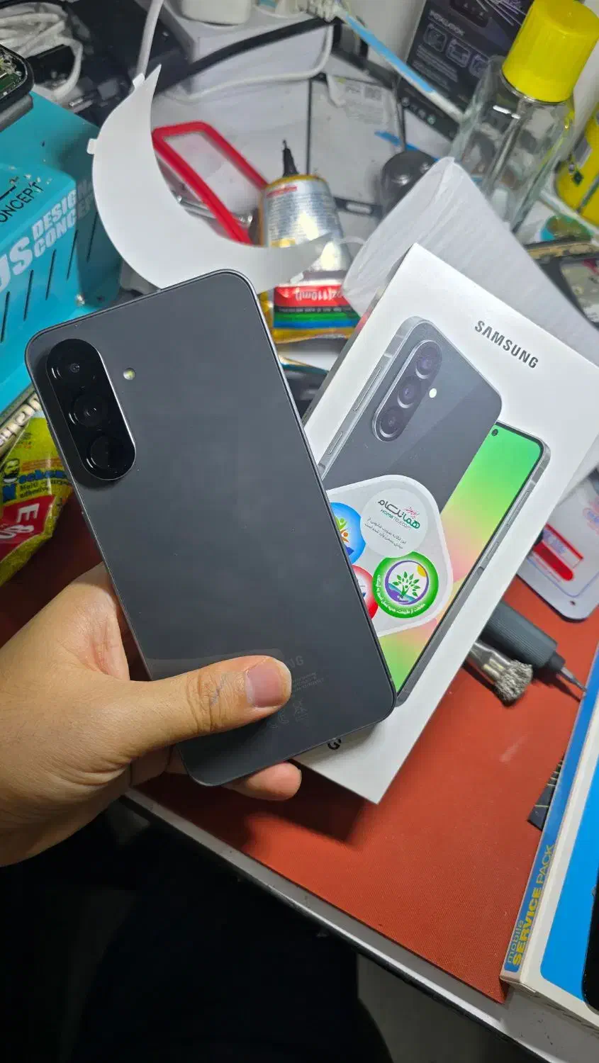 سامسونگ galaxy a56 با حافظهٔ ۲۵۶ گیگابایت|موبایل|شیراز, زند|دیوار