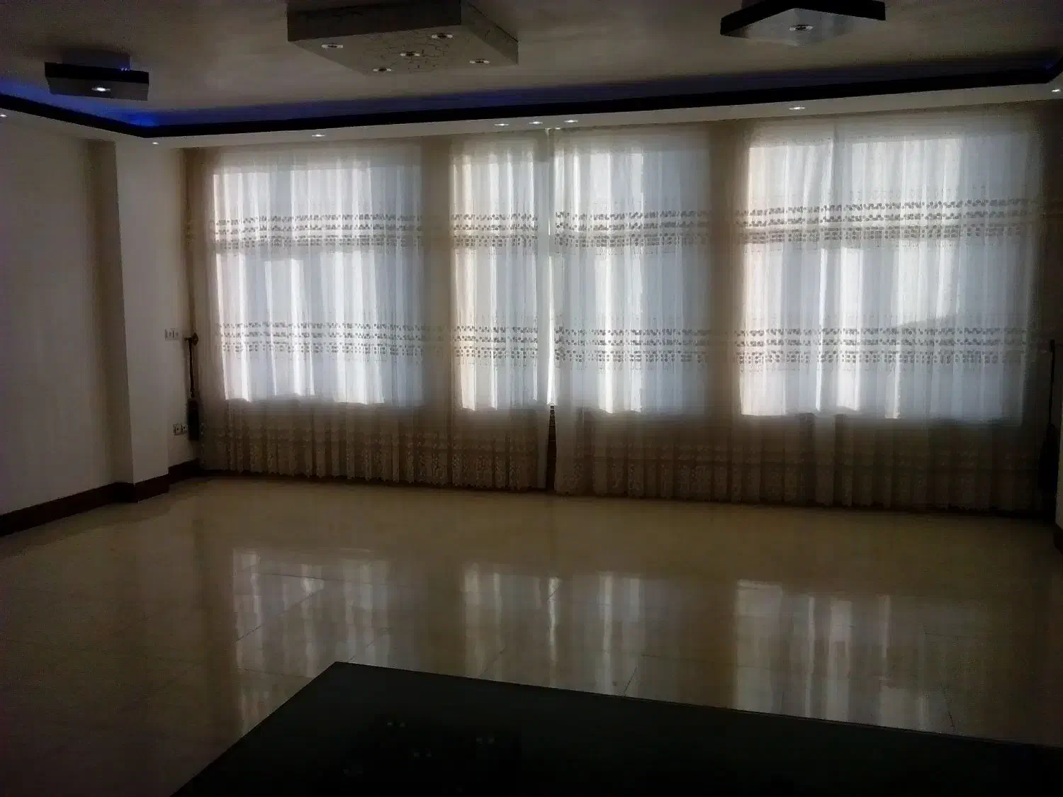 اجاره آپارتمان ۱۲۰ متری در چمگردان|اجارهٔ آپارتمان|لنجان, |دیوار