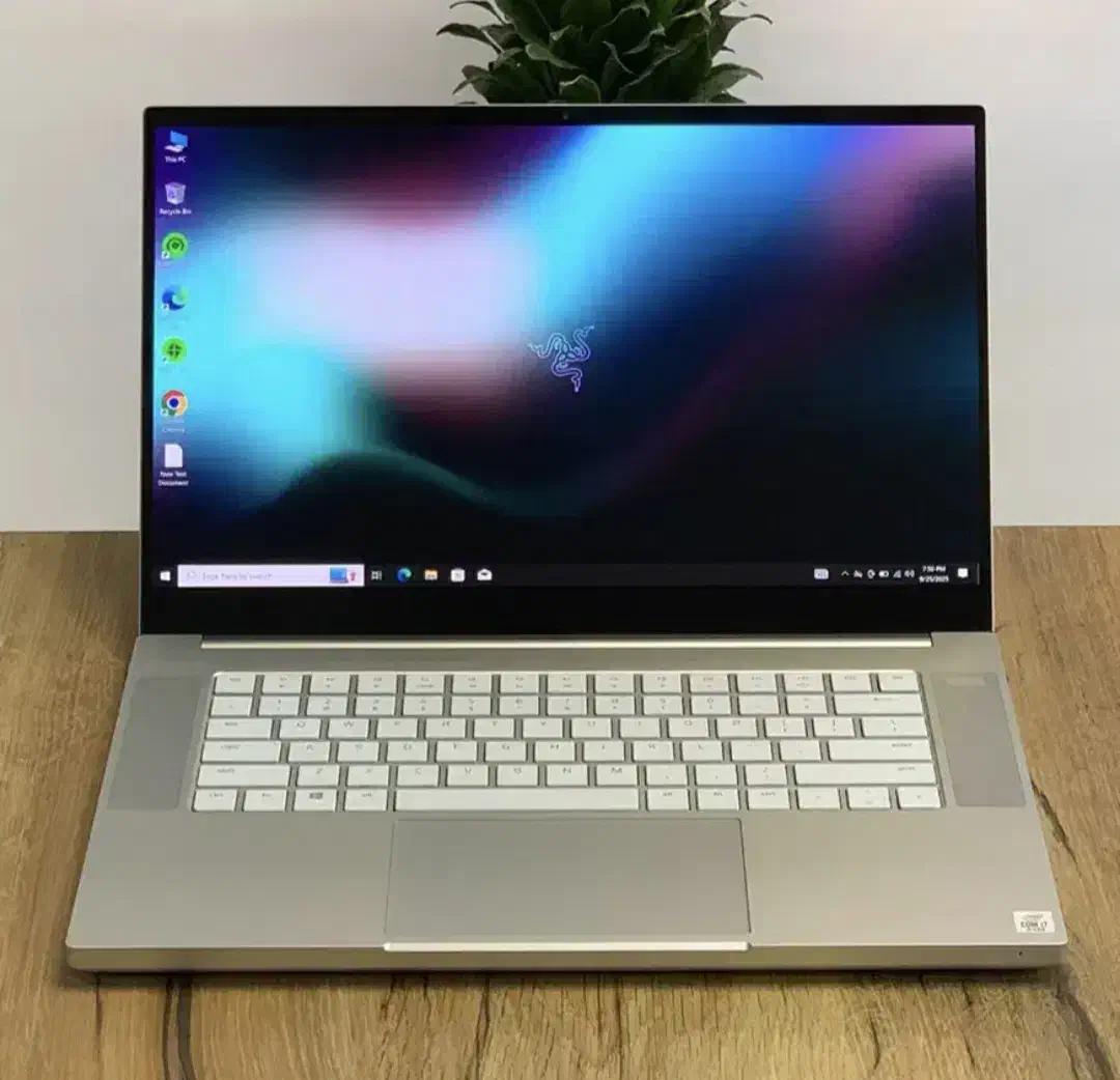 غول امریکایی ریزر رندرینگ سنگین با ۱۶گیگ گرافیک 4k|رایانه همراه|تهران, چیتگر شمالی|دیوار