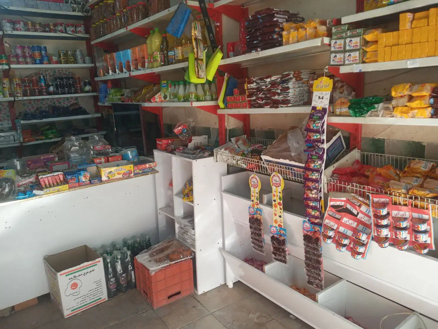 رهن واجاره مغازه باوسایل فروخته میشه|اجارهٔ مغازه و غرفه|نورآباد, |دیوار