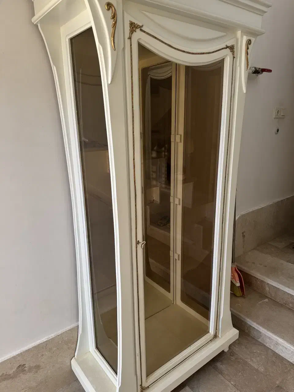 بوفه چوبی پوستر|بوفه، ویترین، کنسول|تربت جام, مطهری|دیوار