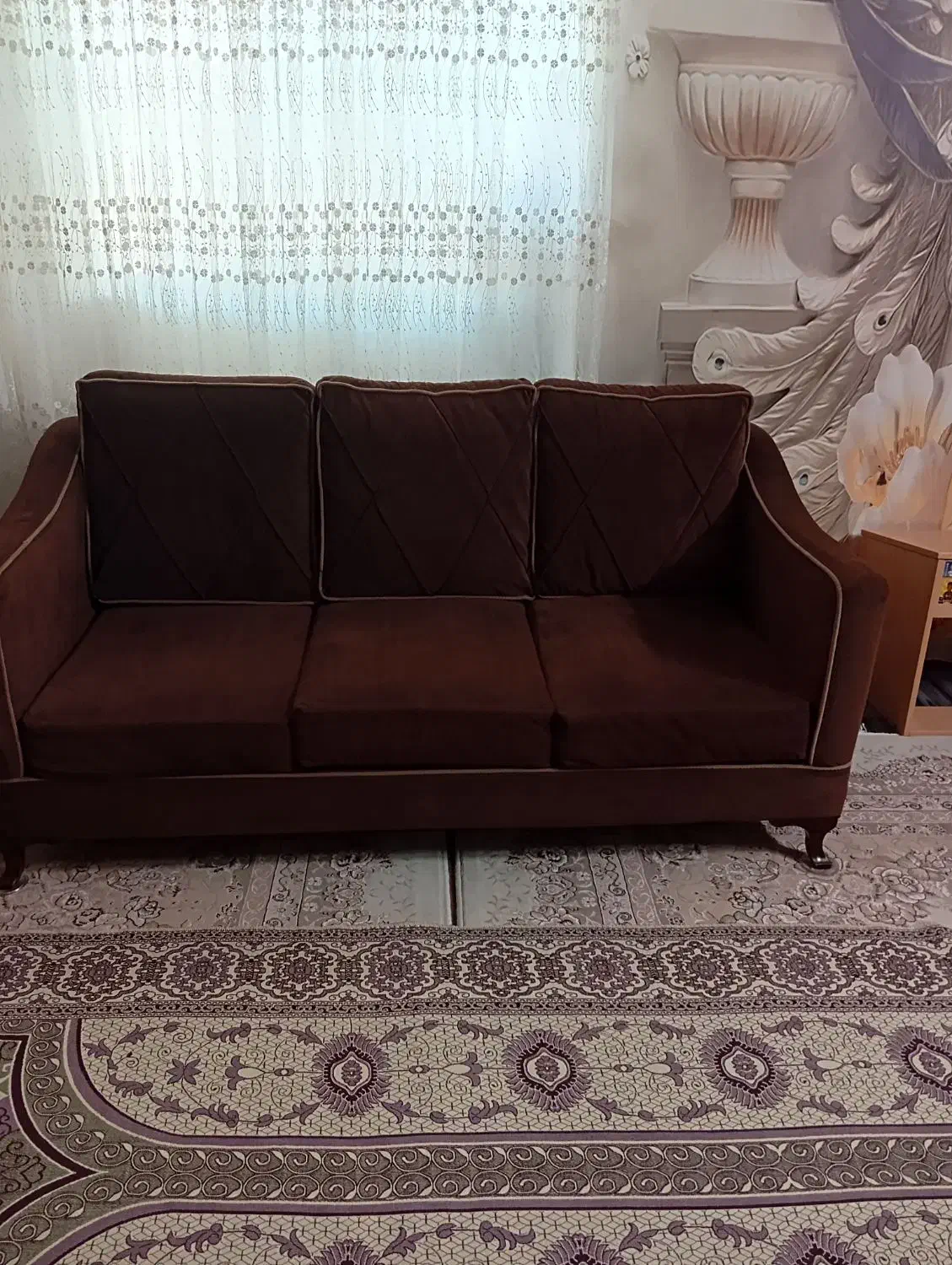 مبل هفت نفره و زیر تلویزیون|مبلمان خانگی و میز عسلی|بروجرد, |دیوار