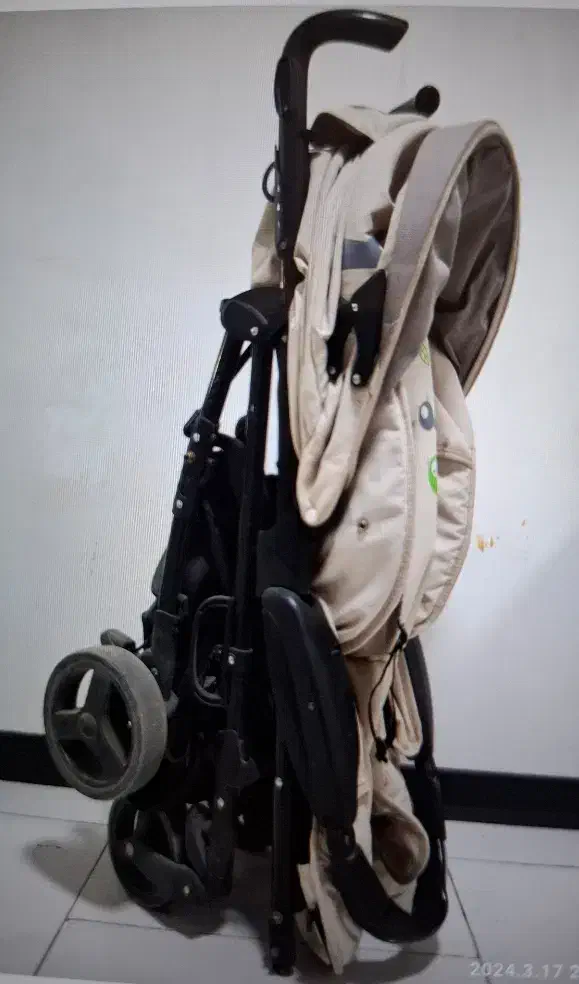 کالسکه بلغاری چیپولینو مدل پوکی|کالسکه و لوازم جانبی|فولادشهر, پارک کوهستان|دیوار