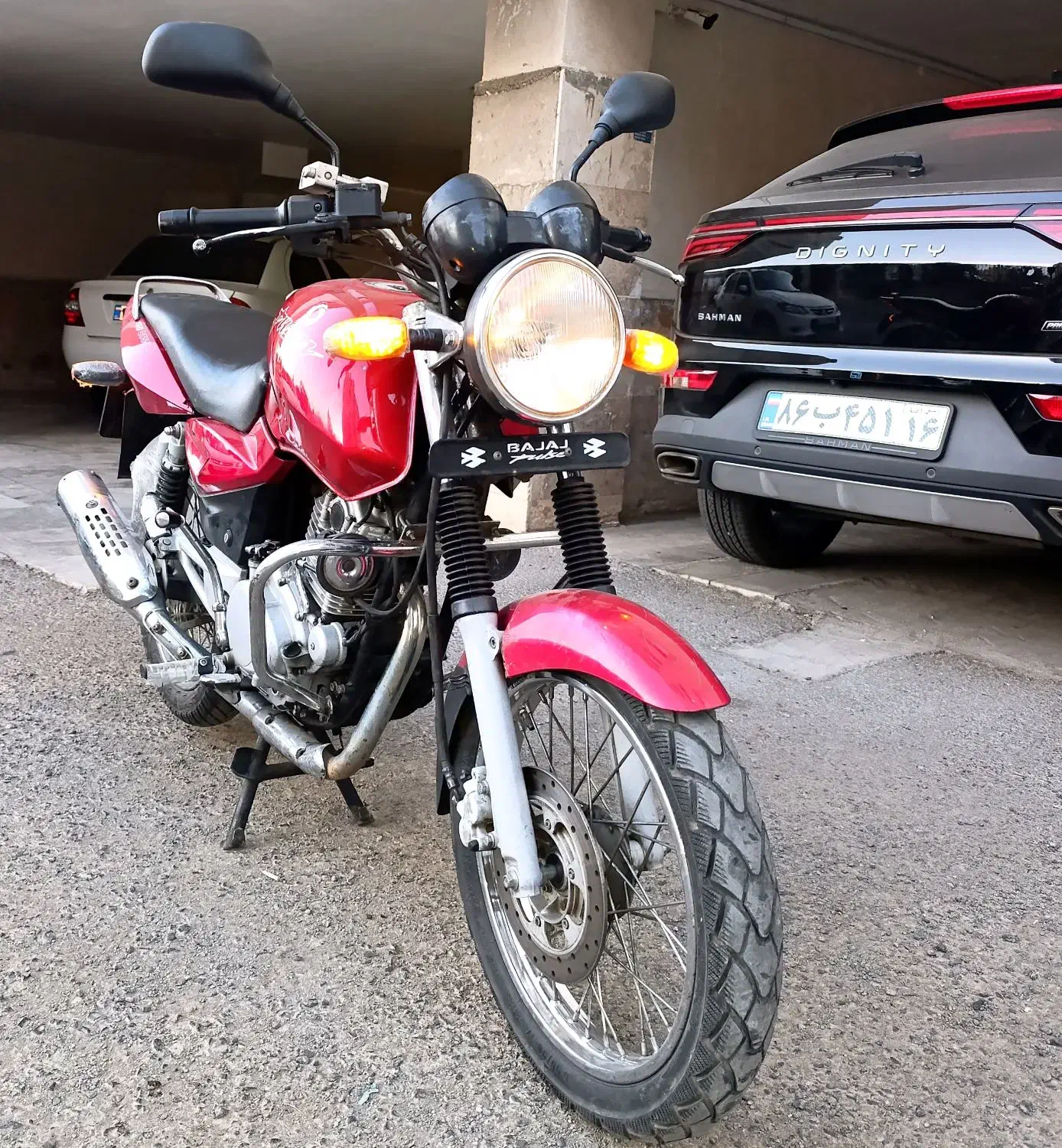 پالس پره‌ای تمیز و بسیار سالم|موتورسیکلت|قم, پردیسان|دیوار