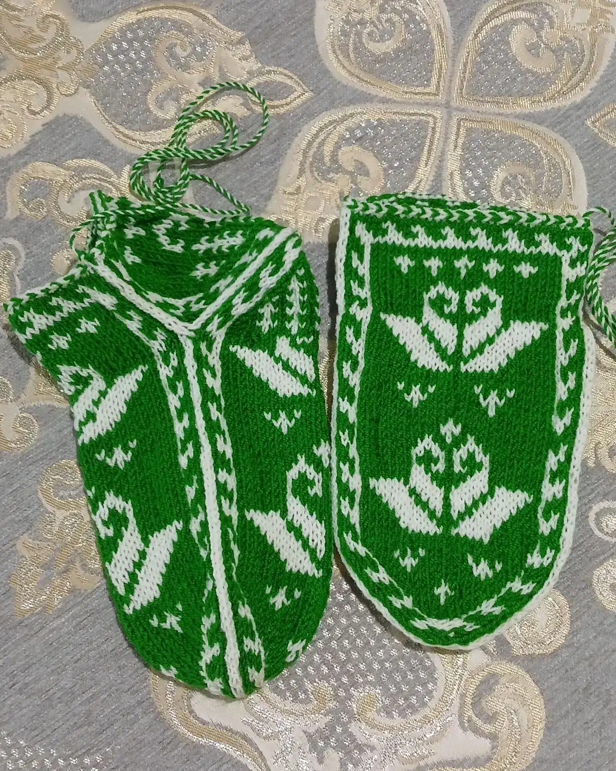 جوراب طرح سنتی|لباس|آستارا, |دیوار