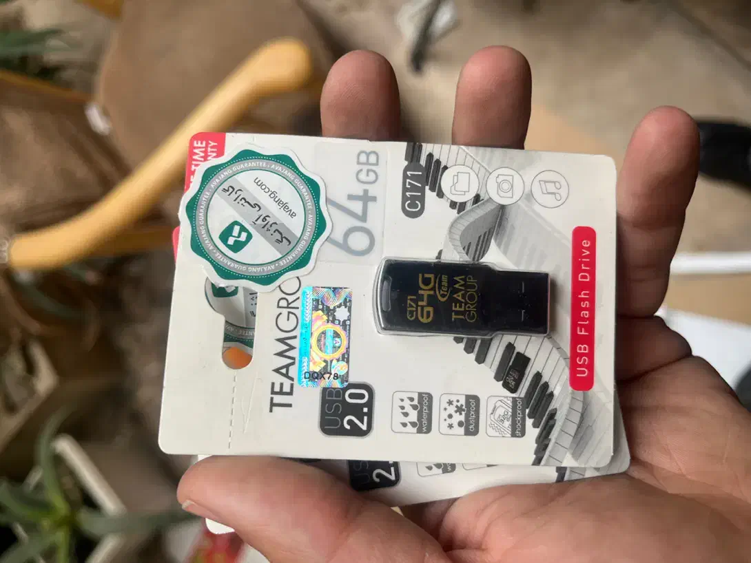 فلش|قطعات و لوازم جانبی رایانه|قم, انسجام|دیوار