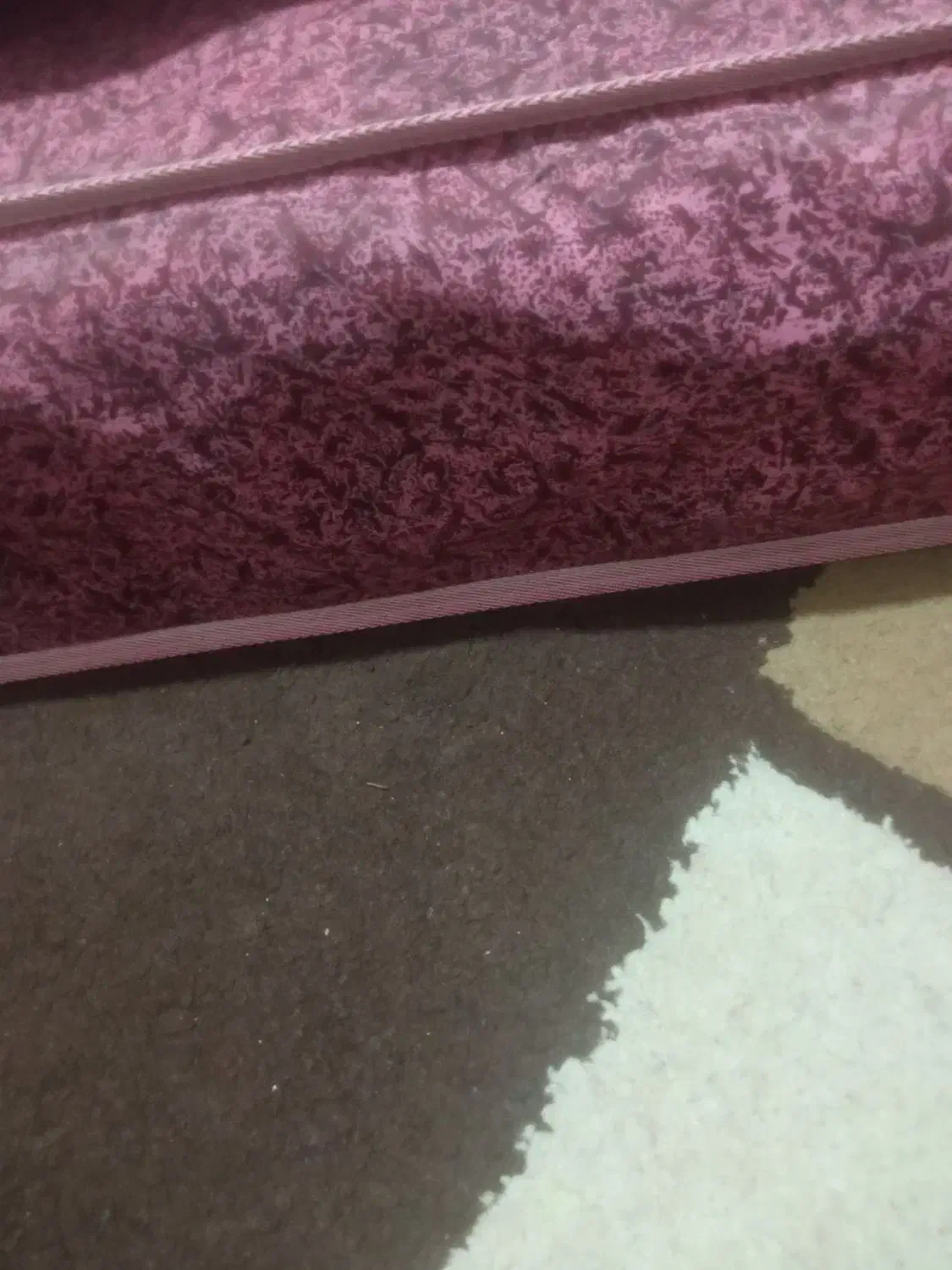 دوشک|تشک تختخواب|آبپخش, |دیوار