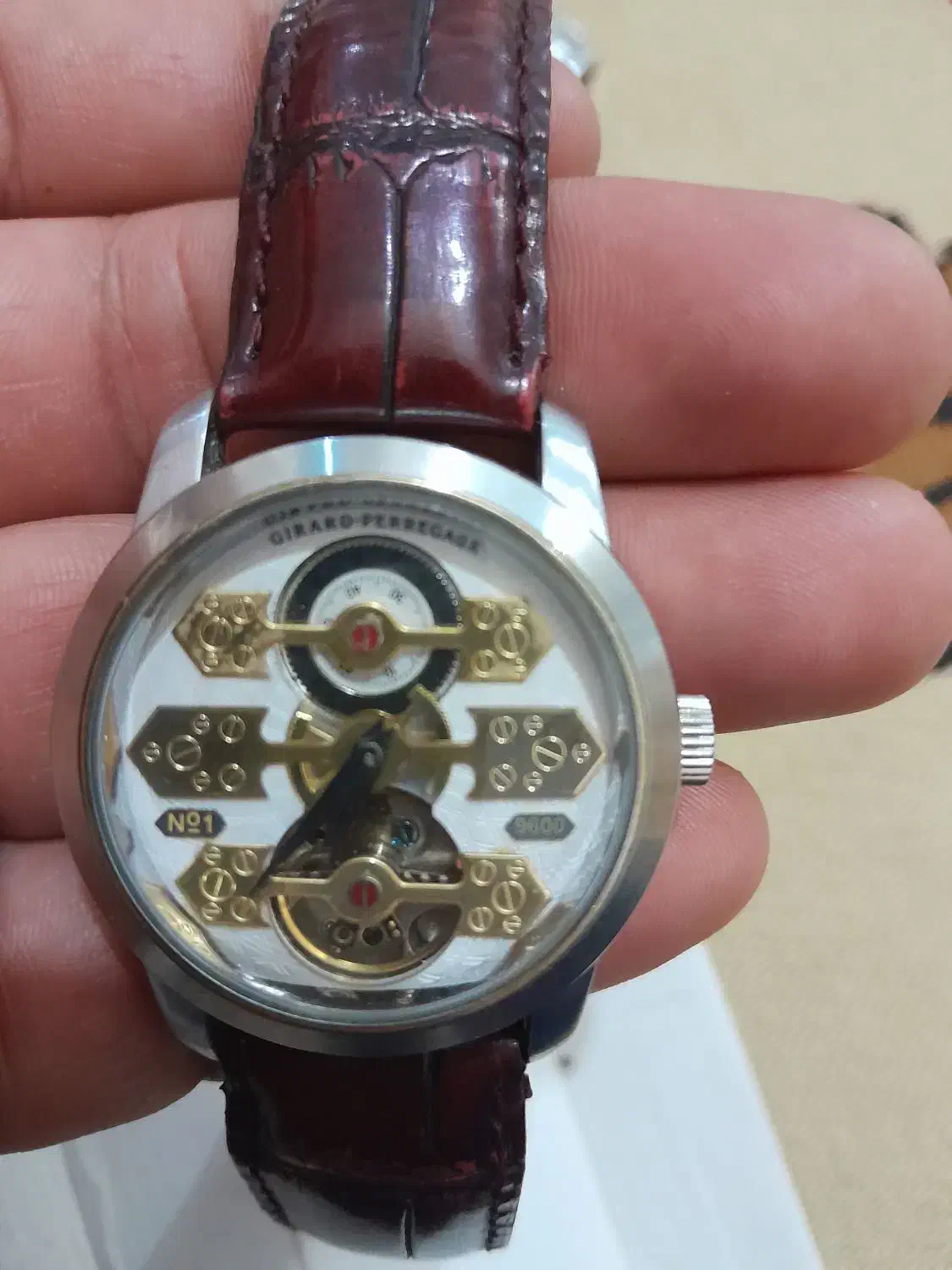 ساعت مچی|ساعت|شیراز, نصر|دیوار