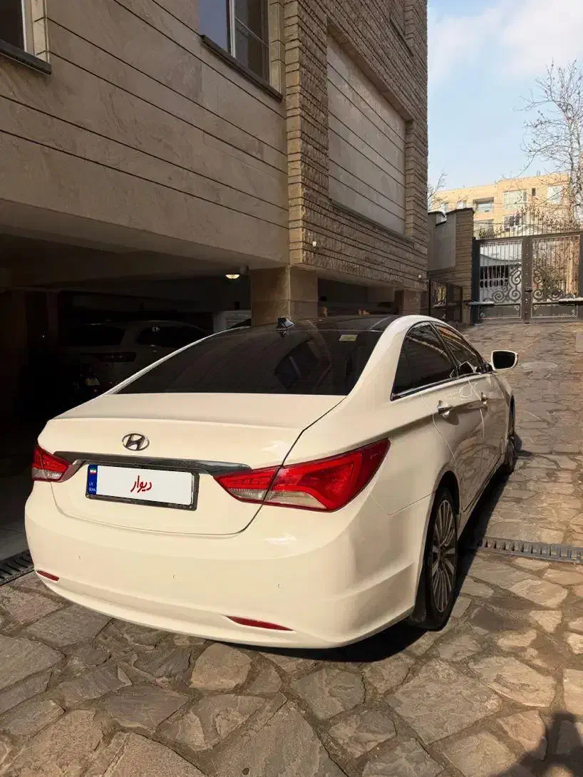 سوناتا YF مدل ۲۰۱۴ سفید|خودرو سواری و وانت|تهران, پاسداران|دیوار