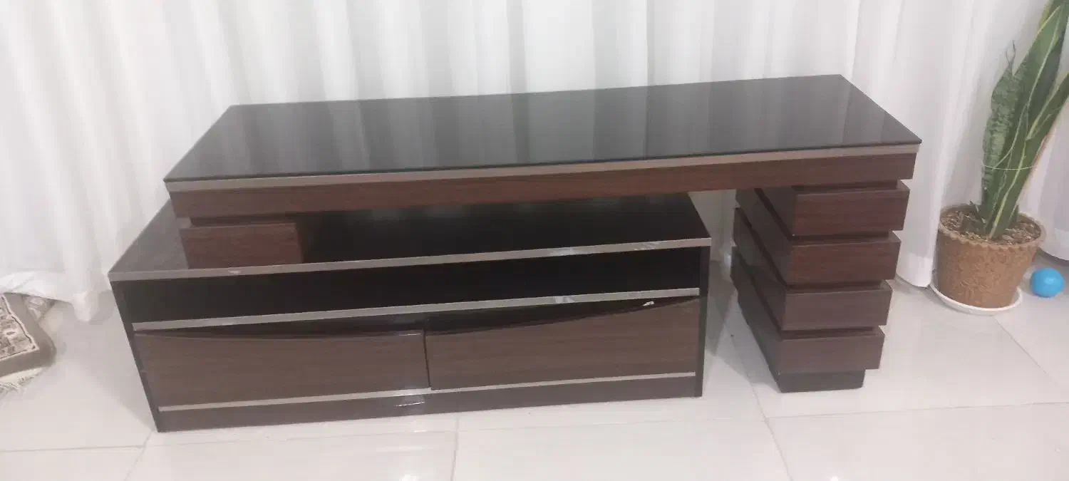 میز تلویزیون در حد نو دو تیکه|میز تلویزیون|قوچان, |دیوار