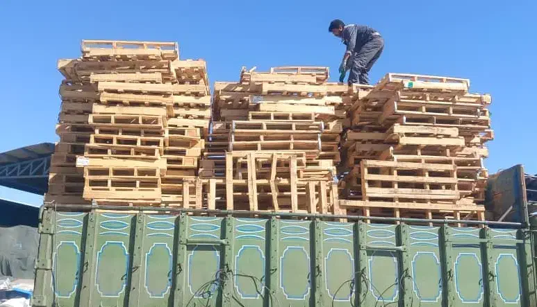 پالت چوبی مفتول مس|عمده‌فروشی|کاشان, راوند|دیوار