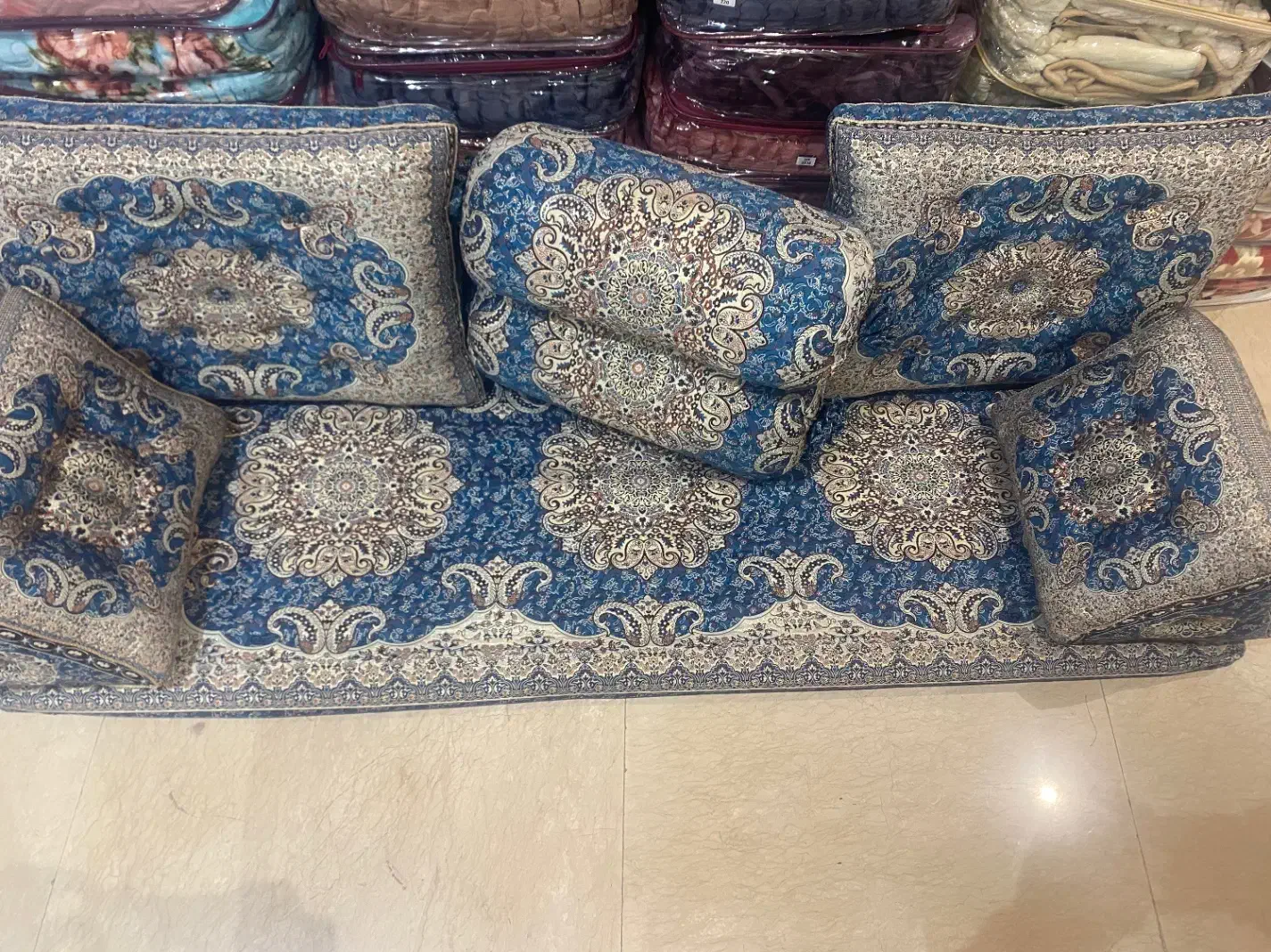 سرویس شاه نشین|پشتی|تهران, شهرک ولیعصر شمالی|دیوار