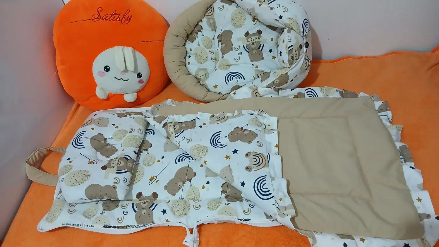 تشک مسافرتی و آغوشی نوزاد|اسباب و اثاث بچه|ماسال, |دیوار