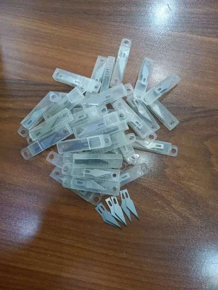 تیغ کاتر|لوازم التحریر|تهران, فلسطین (میدان انقلاب)|دیوار