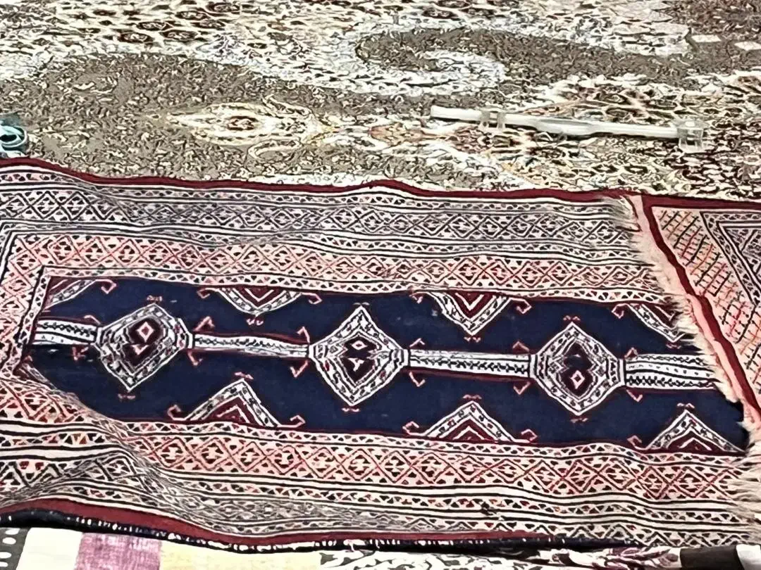 قالیچه طرح ترکمن یک  ونیم خیلی ظریف عطیقه|گلیم، جاجیم، گبه|کرج, جهان‌شهر|دیوار