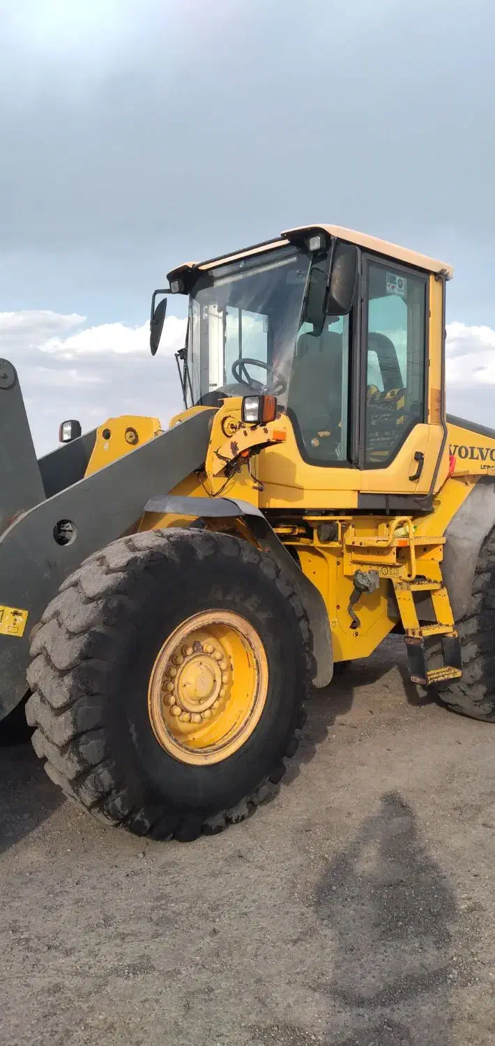 لودر ال ۹۰ مدل ۲۰۰۷|خودرو سنگین|ورزنه, |دیوار