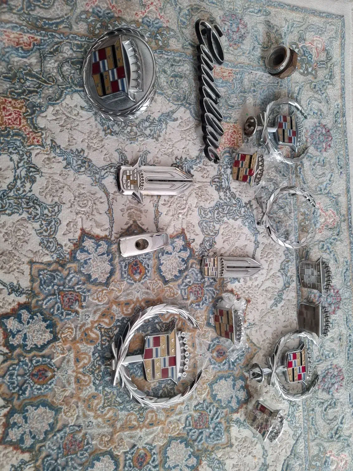 لوازم کادیلاک سویل و سایر خودروها|قطعات یدکی و لوازم جانبی|تهران, سعادت‌آباد|دیوار