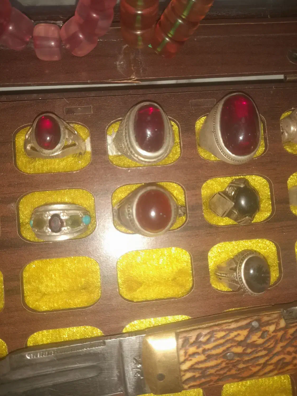 جعبه انگشتر تعداد ۱۷ عدد ۳عدد چاقو ۲عدد چرکه سندلو|جواهرات|میانه, |دیوار