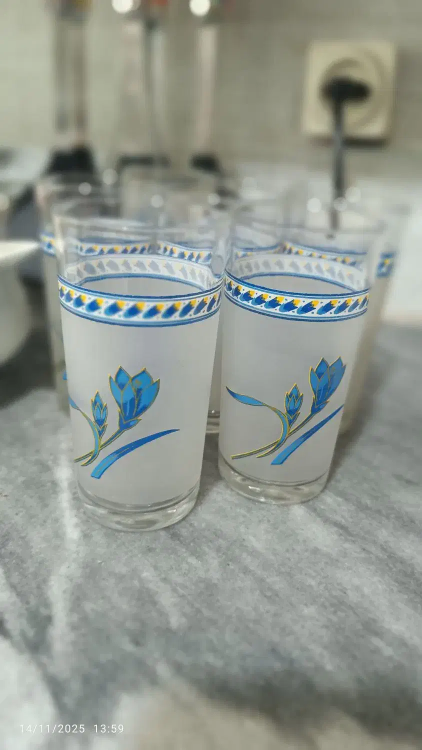 لوازم منزل|ظروف سرو و پذیرایی|رشت, کوی جام جم|دیوار