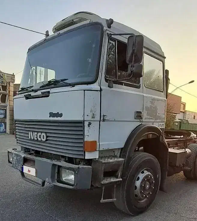 ایویکو ۳۳۰ و بنز جفت سوپر|خودرو سنگین|اصفهان, شهرک صنعتی امیرکبیر (شاپور جدید)|دیوار