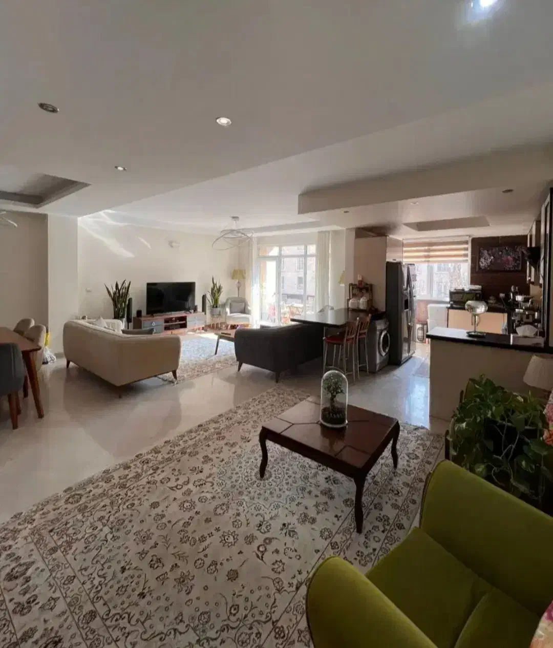 112متری/2خواب/فول/بهترین متریال/تاپ لوکیشن