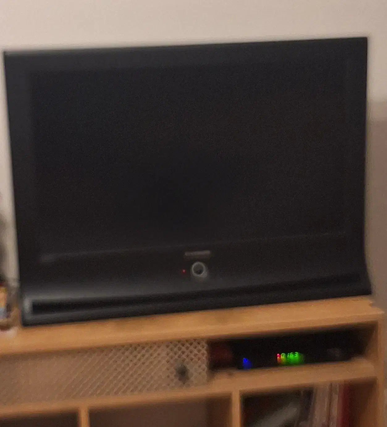 تلویزیون ایکسویژن|تلویزیون و پروژکتور|تهران, اختیاریه|دیوار