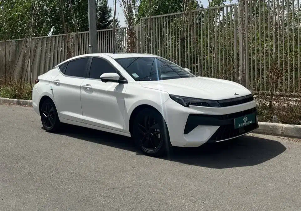 kmc j7 جی ۷ مدل ۴۰۲ سفید|خودرو سواری و وانت|تهران, کوثر|دیوار